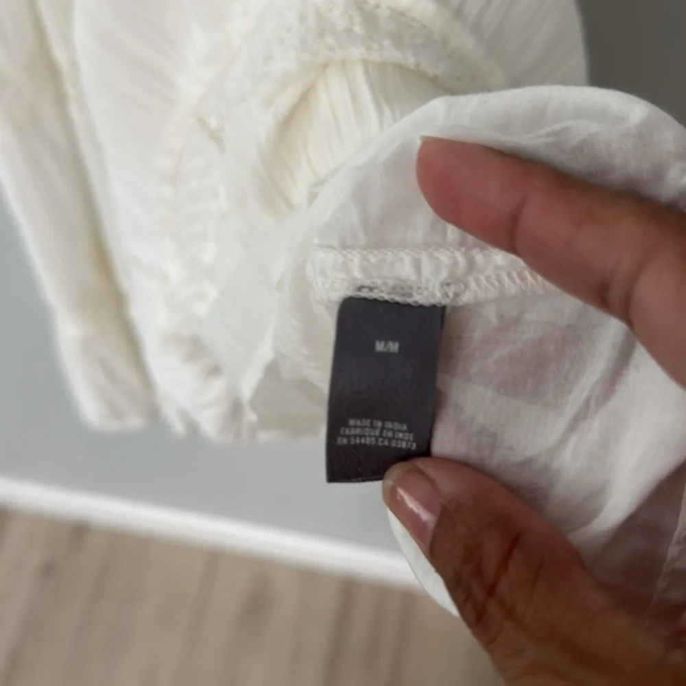 Aerie Women's White Button-Front Dress
Cottage Core Romantic Travel Size M - Picture 4 of 11